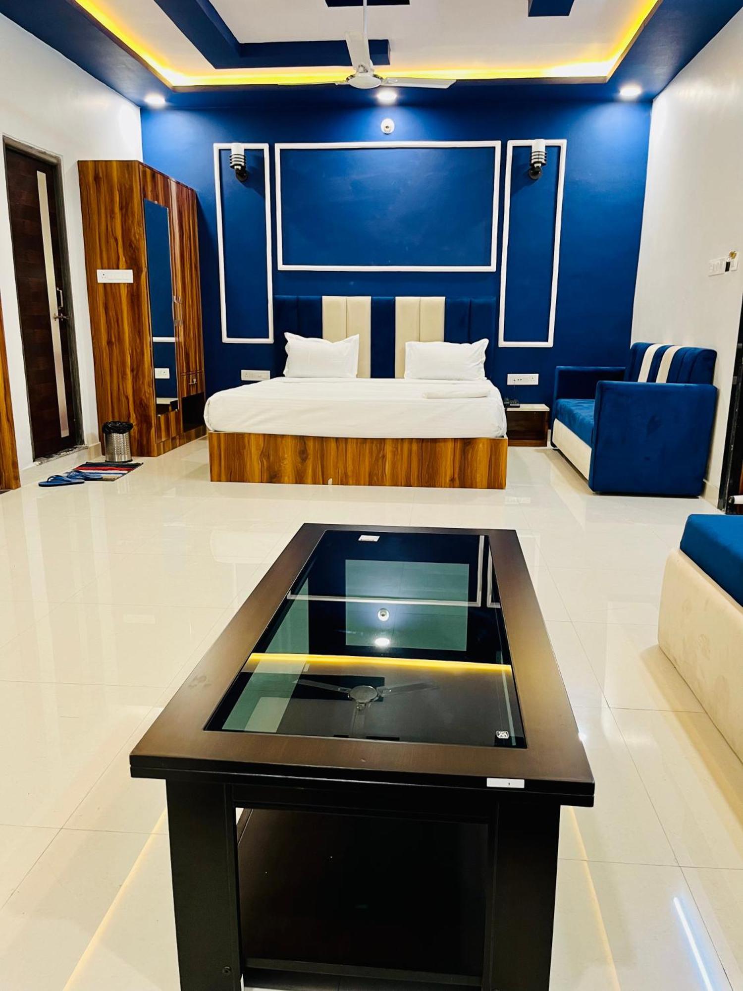 Hotel Rahat Jhalawar Buitenkant foto
